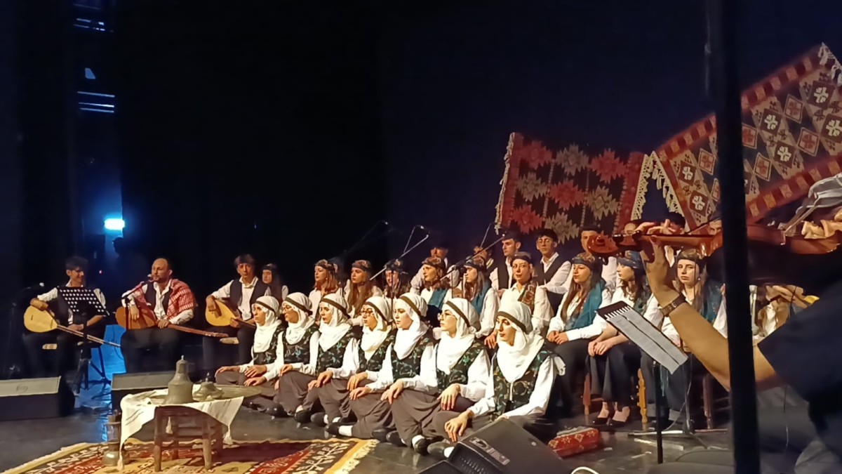Rize'de Türk Telekom Güzel Sanatlar Lisesi  Sıra Gecesinde Diyar Diyar Türküler ile Coştu Coşturdu 