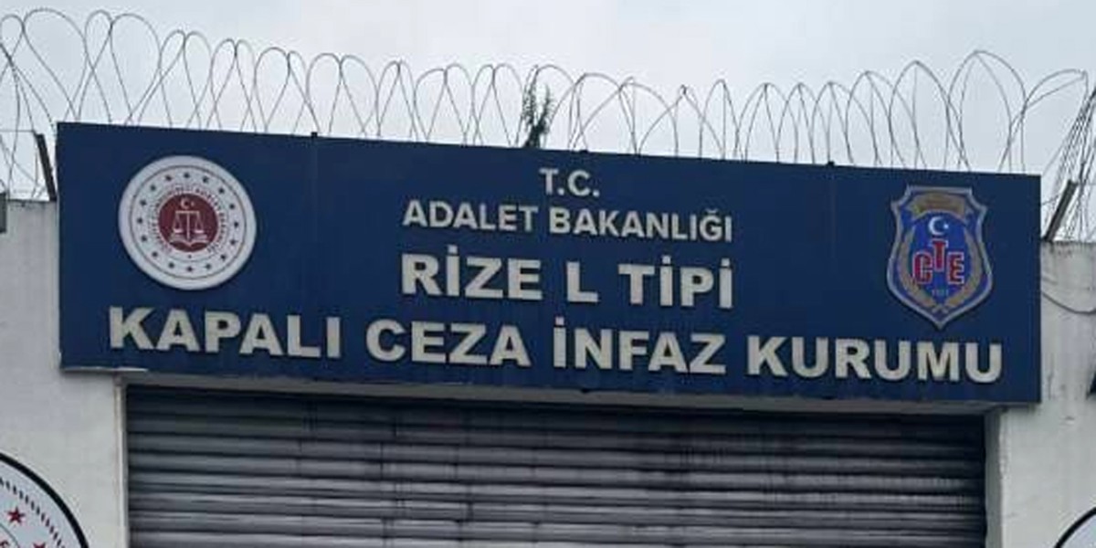 RİZE’DE FİRARİ SUÇLU YAKALANDI
